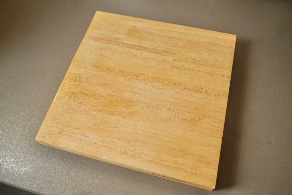 ラバーゼのまな板は正方形で使いやすい